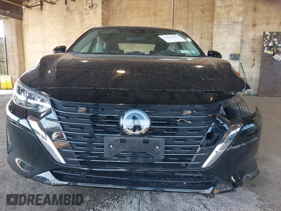 2024 Nissan Sentra SV z VIN 3N1AB8CV7RY281837, wystawiony jako IAAI lot #41661828 z przebiegiem 4 433 mil mil oraz . Historia ofert i sprzedaży dostępna na DreamBid. Obrazek 6.