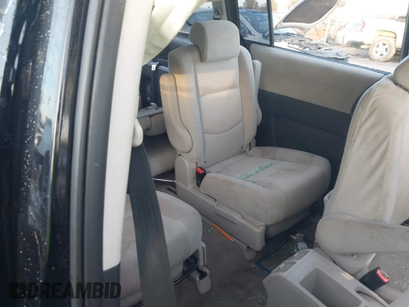 2008 Mazda 5 Sport with VIN JM1CR293480305332, listed as a IAAI auction lot 41012025 with Not Provided miles. Bid and sale history available at carsss.com. Image 8.