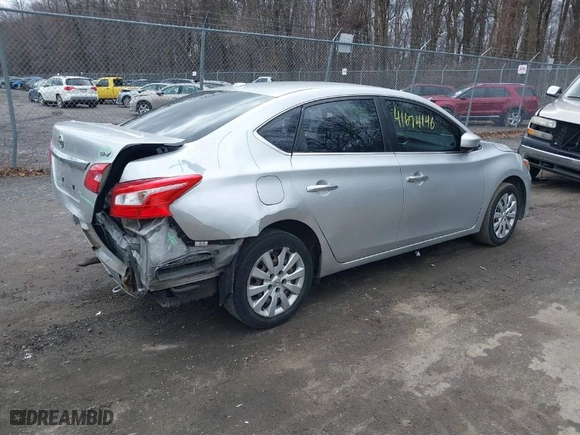 2016 Nissan Sentra SR with VIN 3N1AB7AP8GL662203, listed as a IAAI auction lot 41739620 with 131,001 mi miles. Bid and sale history available at carsss.com. Image 4.