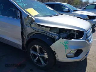 2017 Ford Escape SE with VIN 1FMCU0GD0HUB51205, listed as a IAAI auction lot 41852546 with 114,159 mi miles. Bid and sale history available at carsss.com. Image 6.