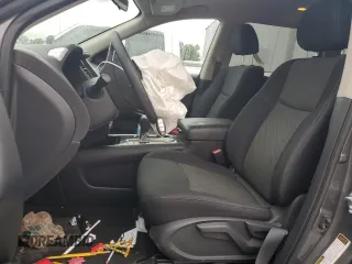 2019 Nissan Pathfinder S z VIN 5N1DR2MN8KC633870, wystawiony jako Copart lot #52350895 z przebiegiem 101 396 mil mil oraz Nie do naprawy • Non repairable. Historia ofert i sprzedaży dostępna na DreamBid. Obrazek 7.