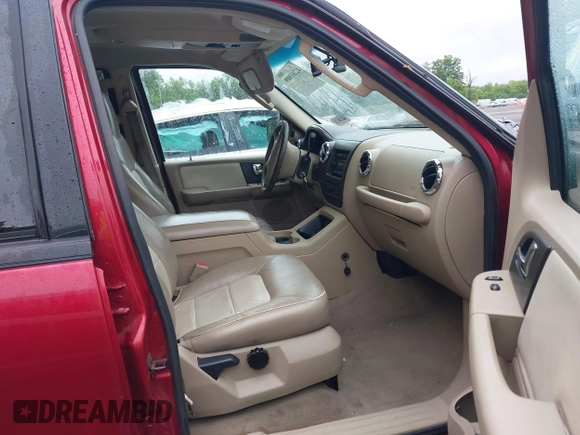 2006 Ford Expedition Eddie Bauer z VIN 1FMPU17506LA33013, wystawiony jako IAAI lot #42201809 z przebiegiem 205 163 mil mil oraz . Historia ofert i sprzedaży dostępna na DreamBid. Obrazek 5.