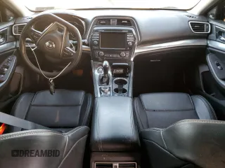 2019 Nissan Maxima S z VIN 1N4AA6AV6KC381875, wystawiony jako Copart lot #48138745 z przebiegiem 52 308 mil mil oraz Szkoda całkowita • Salvage title. Historia ofert i sprzedaży dostępna na DreamBid. Obrazek 8.