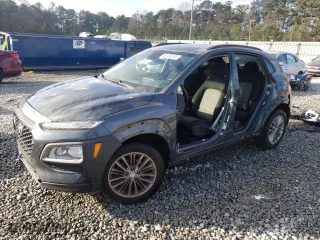 2021 Hyundai Kona SEL with VIN KM8K22AA7MU607366, listed as a Copart auction lot 82189284 with 100,544 mi miles and Salvage Title. Bid and sale history available at carsss.com. Image 1.