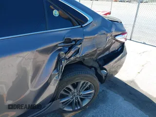 2015 Toyota Camry XLE z VIN 4T1BF1FK8FU979706, wystawiony jako IAAI lot #42298995 z przebiegiem 95 553 mil mil oraz . Historia ofert i sprzedaży dostępna na DreamBid. Obrazek 6.