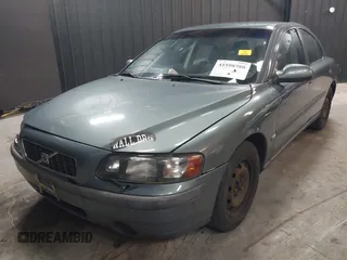 2001 Volvo S60 with VIN YV1RS61R412069484, listed as a IAAI auction lot 41598380 with 185,219 mi miles. Bid and sale history available at carsss.com. Image 17.