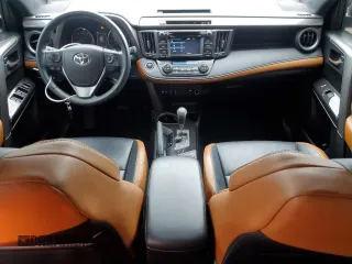 2018 Toyota RAV4 SE with VIN 2T3NFREV5JW416779, listed as a Copart auction lot 60283105 with 64,255 mi miles and Salvage title. Bid and sale history available at DreamBid. Image 8.