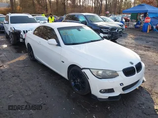 2011 BMW 3 Series 335i с VIN WBADX7C58BE580422, выставлен на аукционе IAAI как лот 41146754 с пробегом 110 004 миль миль и . История ставок и продаж доступна на DreamBid. Изображение 1.