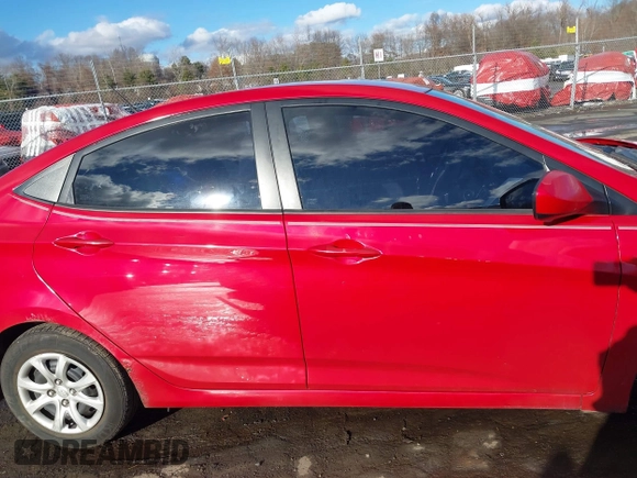 2013 Hyundai Accent GLS with VIN KMHCT4AE0DU498233, listed as a IAAI auction lot 41184704 with 1 mi miles. Bid and sale history available at carsss.com. Image 12.