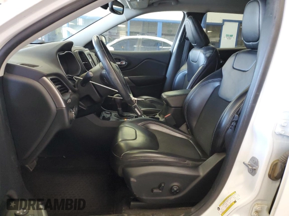 2019 Jeep Cherokee Latitude Plus with VIN 1C4PJMLX3KD127574, listed as a Copart auction lot 55470565 with 106,309 mi miles and Salvage title. Bid and sale history available at DreamBid. Image 7.