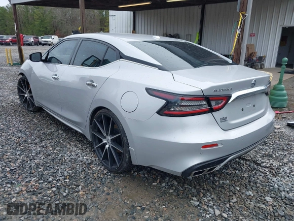 2020 Nissan Maxima SV with VIN 1N4AA6CV0LC371003, listed as a IAAI auction lot 41557058 with 31,730 mi miles. Bid and sale history available at carsss.com. Image 3.