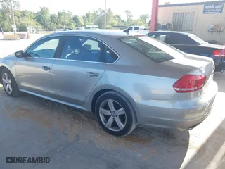 2012 Volkswagen Passat SE with VIN 1VWBH7A38CC066959, listed as a IAAI auction lot 41947804 with 171,738 mi miles. Bid and sale history available at carsss.com. Image 14.