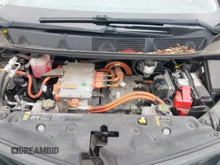 2018 Chevrolet Bolt EV LT z VIN 1G1FW6S02J4133385, wystawiony jako IAAI lot #42380348 z przebiegiem 87 041 mil mil oraz . Historia ofert i sprzedaży dostępna na DreamBid. Obrazek 10.