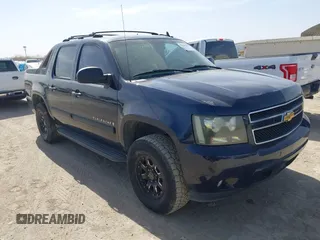 2007 Chevrolet Avalanche 1LT z VIN 3GNEC12007G139512, wystawiony jako IAAI lot #41848363 z przebiegiem 200 786 mil mil oraz . Historia ofert i sprzedaży dostępna na DreamBid. Obrazek 1.