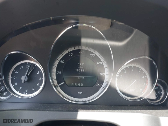 2011 Mercedes-Benz E-Class E 350 with VIN WDDKJ5GB8BF076503, listed as a IAAI auction lot 42038949 with 183,181 mi miles. Bid and sale history available at carsss.com. Image 7.