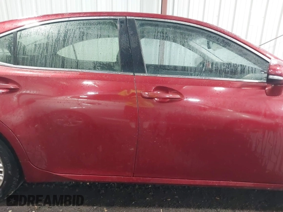 2014 Lexus ES 330 z VIN JTHBK1GG8E2109537, wystawiony jako IAAI lot #42490392 z przebiegiem 129 103 mil mil oraz . Historia ofert i sprzedaży dostępna na DreamBid. Obrazek 13.