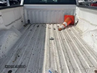 2013 Ford F-150 XL с VIN 1FTFX1EFXDKE62701, выставлен на аукционе IAAI как лот 42762786 с пробегом 273 437 миль миль и . История ставок и продаж доступна на DreamBid. Изображение 1.