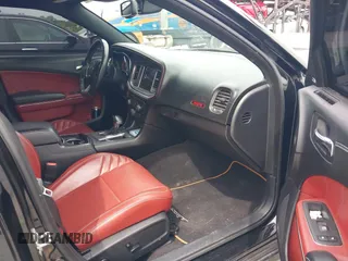 2020 Dodge Charger SRT Hellcat z VIN 2C3CDXL9XLH134202, wystawiony jako IAAI lot #42402856 z przebiegiem 24 675 mil mil oraz . Historia ofert i sprzedaży dostępna na DreamBid. Obrazek 5.