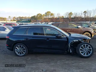 2024 Lincoln Corsair Grand Touring z VIN 5LMTJ5DZ0RUL17257, wystawiony jako IAAI lot #41634865 z przebiegiem 8 124 mil mil oraz . Historia ofert i sprzedaży dostępna na DreamBid. Obrazek 14.