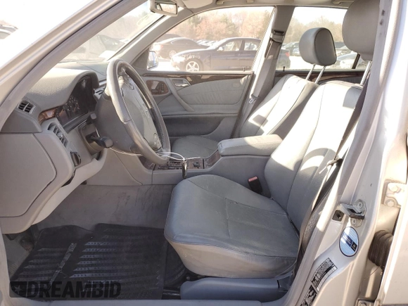 2001 Mercedes-Benz E-Class AWD with VIN WDBJF82J81X059893, listed as a Copart auction lot 80285554 with 156,713 mi miles and Clean Title. Bid and sale history available at carsss.com. Image 7.