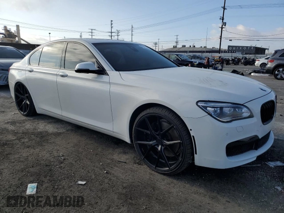 2014 BMW 7 Series 750i с VIN WBAYA8C53ED499850, выставлен на аукционе Copart как лот 43049625 с пробегом 85 780 миль миль и Списание • Salvage title. История ставок и продаж доступна на DreamBid. Изображение 4.