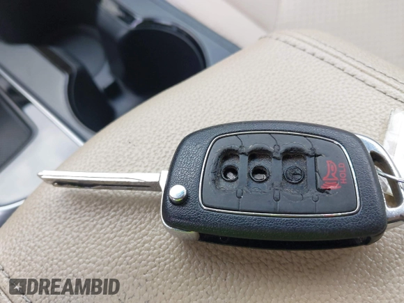 2015 Hyundai Sonata SE with VIN 5NPE24AF2FH223890, listed as a IAAI auction lot 41810442 with 146,260 mi miles and . Bid and sale history available at DreamBid. Image 11.
