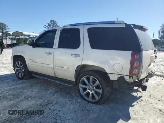 2014 GMC Yukon Denali with VIN 1GKS2EEF0ER130588, listed as a Copart auction lot 45232075 with 193,677 mi miles and Salvage Title. Bid and sale history available at carsss.com. Image 2.