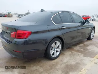 2013 BMW 5 Series 528i xDrive with VIN WBAXH5C50DDW15574, listed as a IAAI auction lot 41572993 with 59,188 mi miles. Bid and sale history available at carsss.com. Image 4.