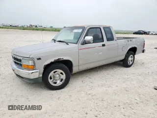 1995 Dodge Dakota z VIN 1B7GL23X4SS310105, wystawiony jako Copart lot #57172375 z przebiegiem 164 316 mil mil oraz Szkoda całkowita • Salvage title. Historia ofert i sprzedaży dostępna na DreamBid. Obrazek 1.