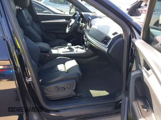2020 Audi Q5 Premium with VIN WA1ANAFY4L2088840, listed as a IAAI auction lot 41392034 with 33,501 mi miles and . Bid and sale history available at DreamBid. Image 5.
