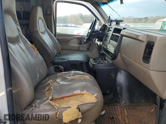 2003 Chevrolet Express Cargo with VIN 1GCFG25T731149766, listed as a Copart auction lot 44036855 with Not Provided miles and Non Repairable. Bid and sale history available at DreamBid. Image 7.