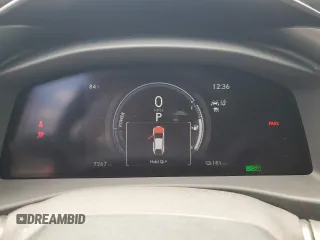 2023 Lexus RZ 450e Premium z VIN JTJAAAAB1PA005944, wystawiony jako Copart lot #59997874 z przebiegiem 7267 mil mil oraz Szkody całkowita. Historia ofert i sprzedaży dostępna na DreamBid. Obrazek 9.