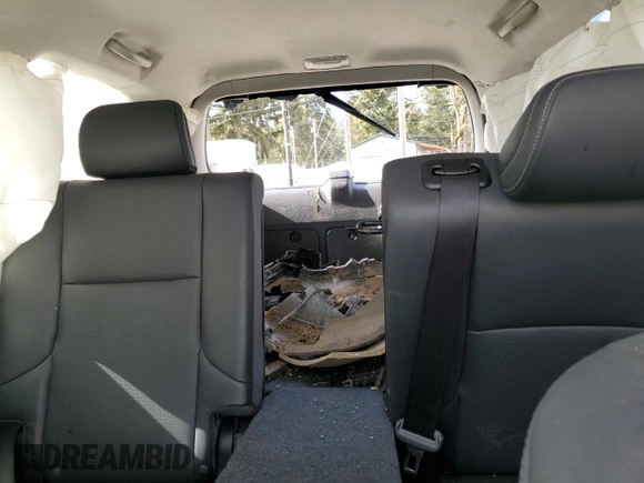 2014 Lexus GX 460 z VIN JTJBM7FX2E5079088, wystawiony jako Copart lot #48033135 z przebiegiem Nie podano mil oraz Szkoda całkowita • Salvage title. Historia ofert i sprzedaży dostępna na DreamBid. Obrazek 10.