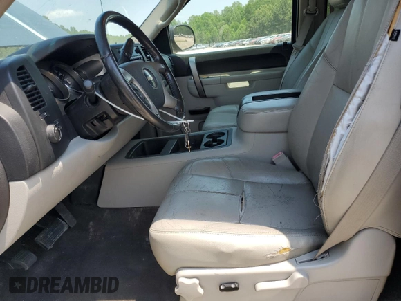 2010 Chevrolet Silverado 1500 LT with VIN 3GCRKSE35AG110216, listed as a Copart auction lot 55477135 with 194,097 mi miles and Clean Title. Bid and sale history available at DreamBid. Image 7.