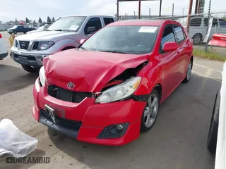 2009 Toyota Matrix S with VIN 2T1KE40E09C014254, listed as a IAAI auction lot 41687572 with 161,076 mi miles. Bid and sale history available at carsss.com. Image 2.
