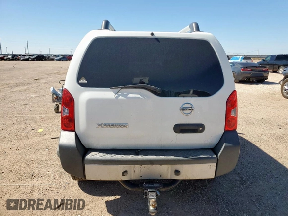 2014 Nissan Xterra S z VIN 5N1AN0NU3EN804820, wystawiony jako Copart lot #57591405 z przebiegiem 154 218 mil mil oraz Szkoda całkowita • Salvage title. Historia ofert i sprzedaży dostępna na DreamBid. Obrazek 6.
