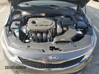 2016 Kia Optima LX z VIN KNAGT4L36G5113156, wystawiony jako Copart lot #55999935 z przebiegiem 88 647 mil mil oraz Szkoda całkowita • Salvage title. Historia ofert i sprzedaży dostępna na DreamBid. Obrazek 11.
