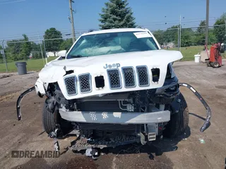 2019 Jeep Cherokee Latitude Plus with VIN 1C4PJMLN8KD167776, listed as a IAAI auction lot 42730399 with 59,548 mi miles and . Bid and sale history available at DreamBid. Image 12.