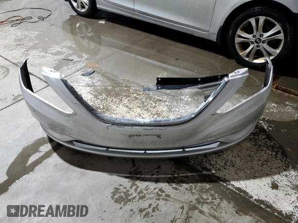 2013 Hyundai Sonata Limited with VIN 5NPEC4AC1DH614335, listed as a Copart auction lot 88629155 with 170,464 mi miles and Non Repairable. Bid and sale history available at DreamBid. Image 12.