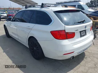 2014 BMW 3 Series 328d xDrive с VIN WBA3K5C50EKT33206, выставлен на аукционе IAAI как лот 42304444 с пробегом 142 918 миль миль и . История ставок и продаж доступна на DreamBid. Изображение 3.