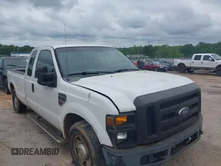 2008 Ford F-250 XL with VIN 1FTSX20R88EA62453, listed as a IAAI auction lot 42154221 with 277,593 mi miles and . Bid and sale history available at DreamBid. Image 1.