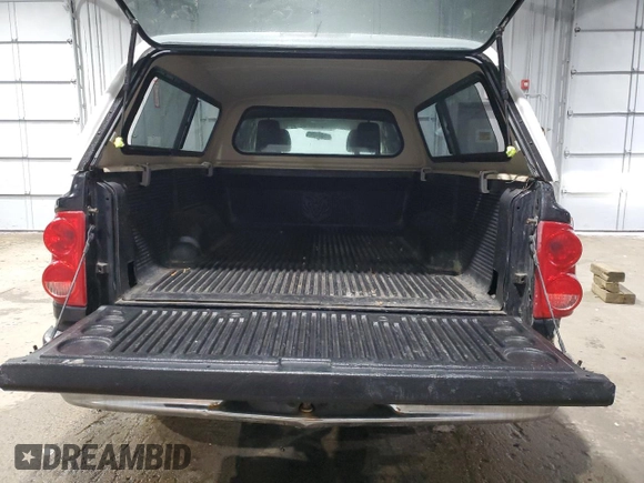 2006 Dodge Dakota ST with VIN 1D7HE22K46S515665, listed as a Copart auction lot 43852035 with 156,629 mi miles and Salvage Title. Bid and sale history available at DreamBid. Image 6.