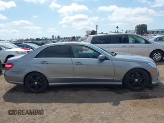 2013 Mercedes-Benz E 400 Sport with VIN WDDHF9FB6DA741371, listed as a IAAI auction lot 42141161 with 208,676 mi miles and . Bid and sale history available at carsss.com. Image 13.