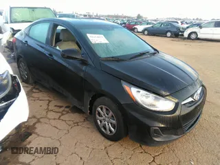 2013 Hyundai Accent GLS with VIN KMHCT4AE3DU284644, listed as a IAAI auction lot 35066001 with 0 mi miles. Bid and sale history available at carsss.com. Image 1.
