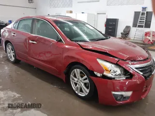 2013 Nissan Altima SV with VIN 1N4BL3AP8DN556181, listed as a IAAI auction lot 42300648 with 93,178 mi miles and . Bid and sale history available at DreamBid. Image 1.
