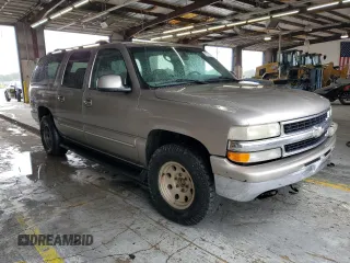 2001 Chevrolet Suburban LS with VIN 3GNEC16T01G210929, listed as a Copart auction lot 72276304 with 317,653 mi miles and Salvage Title. Bid and sale history available at carsss.com. Image 4.