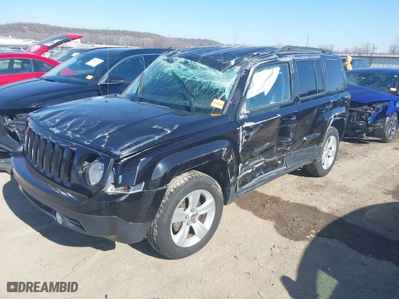 2015 Jeep Patriot Sport with VIN 1C4NJPBB8FD274140, listed as a IAAI auction lot 41444121 with 111,195 mi miles. Bid and sale history available at carsss.com. Image 2.