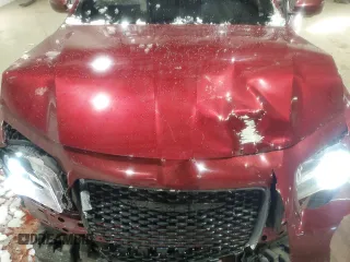 2019 Chrysler 300 S z VIN 2C3CCAGG1KH632103, wystawiony jako Copart lot #44541055 z przebiegiem 113 501 mil mil oraz Szkoda całkowita • Salvage title. Historia ofert i sprzedaży dostępna na DreamBid. Obrazek 11.