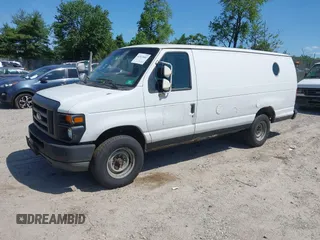 2011 Ford E-Series Commercial z VIN 1FDSS3EL7BDA76197, wystawiony jako IAAI lot #42317052 z przebiegiem 380 840 mil mil oraz . Historia ofert i sprzedaży dostępna na DreamBid. Obrazek 2.