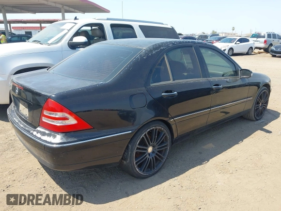 2003 Mercedes-Benz C 240 с VIN WDBRF61J53E013395, выставлен на аукционе IAAI как лот 42739169 с пробегом Не указан миль и . История ставок и продаж доступна на DreamBid. Изображение 4.